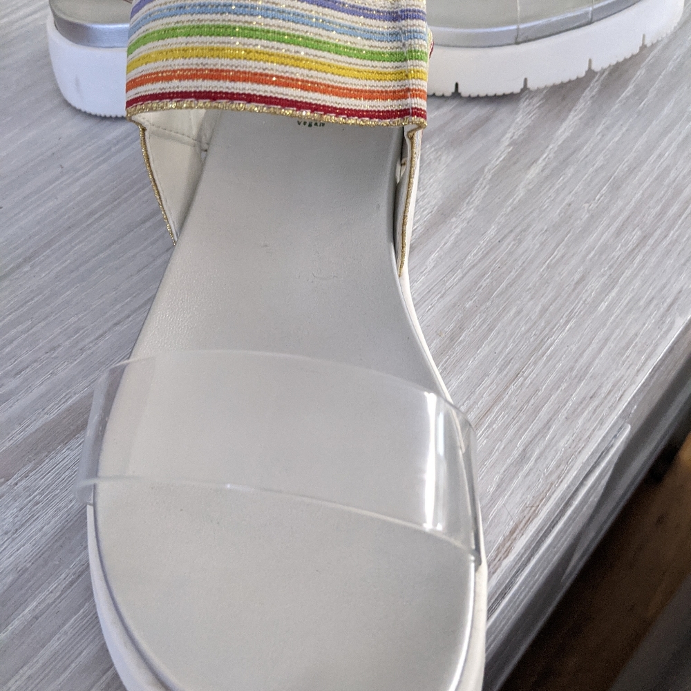 Sandal - Picture 3 of 3